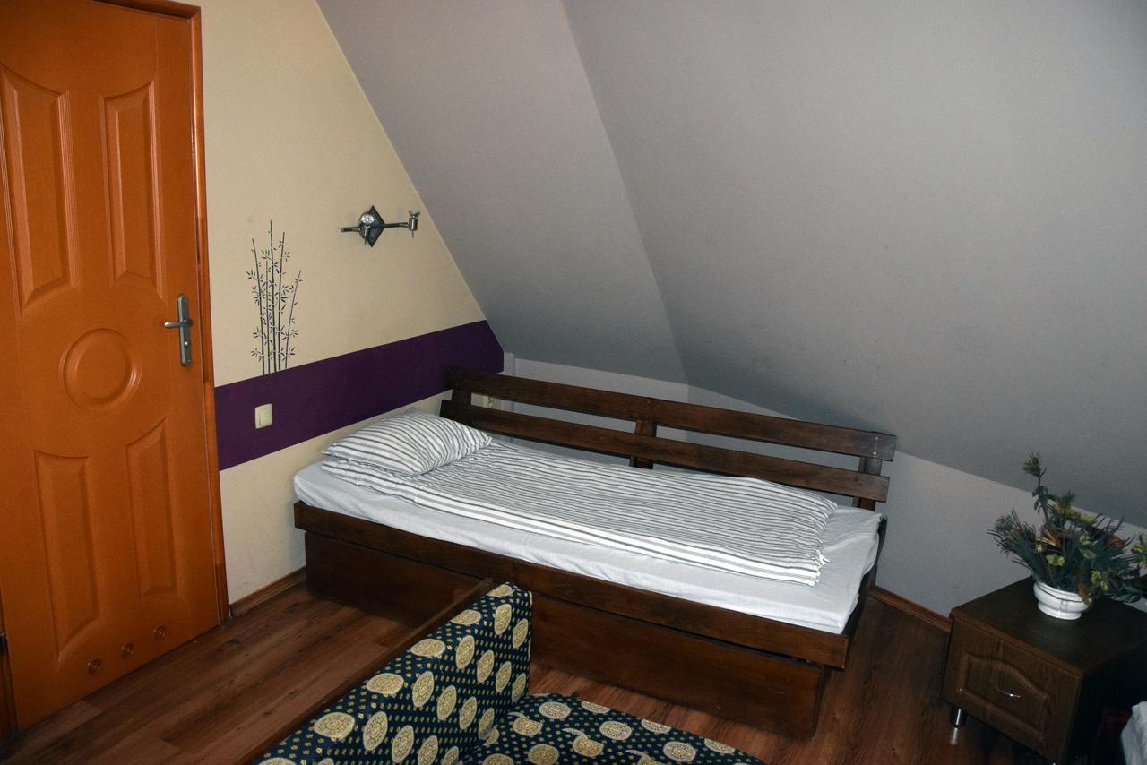 Pensjonat Europa Brzeziny Extérieur photo
